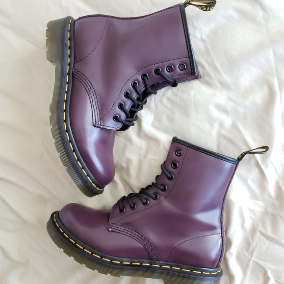 Dr. Martens Shoes - Dr. Marten 1460